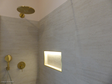 Douche italienne avec robinetterie encastree